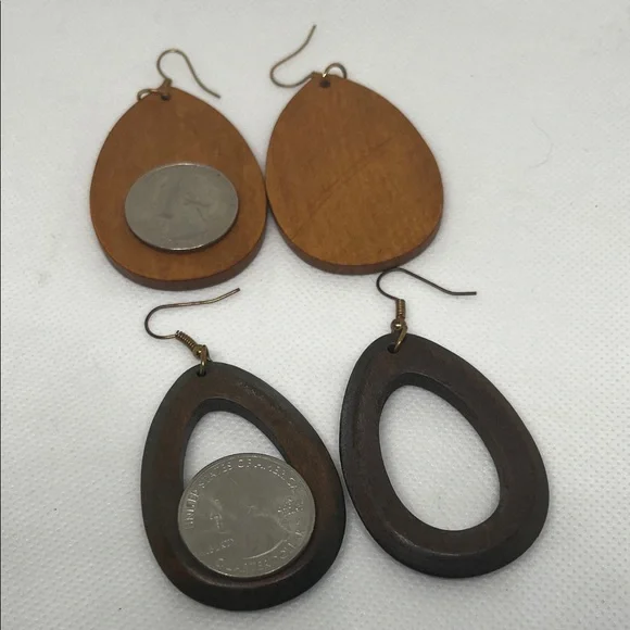 Lightweight Wooden Teardrop Earrings Set - Picture 4 of 4